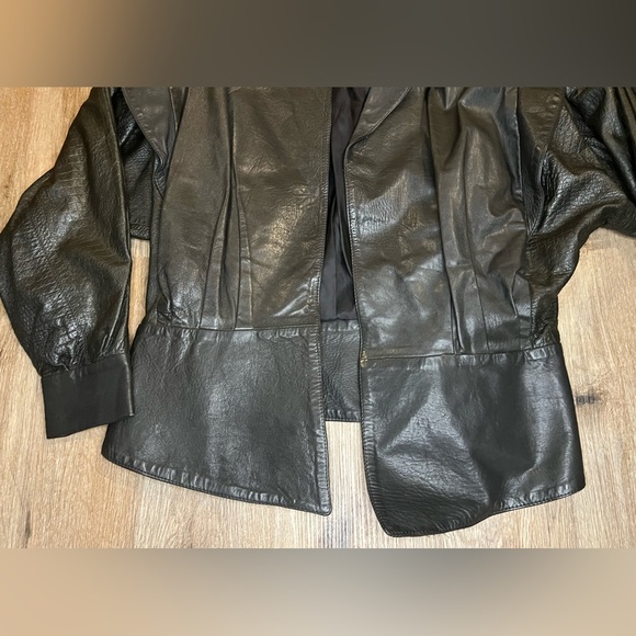 Vintage Womens Black Leather Jacket Puff Sleeve Padded Shoulder Saint Denis L 10 - Picture 2 of 9